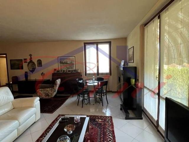 Villa di 210 mq in vendita Via Bazzona Superiore, Galbiate, Lombardia