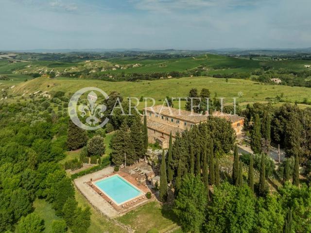 Villa di 2200 mq in vendita Asciano, Italia