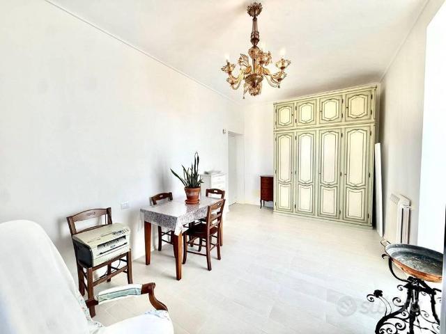 Villa di 236 m² con 4 locali e box auto a San Maur