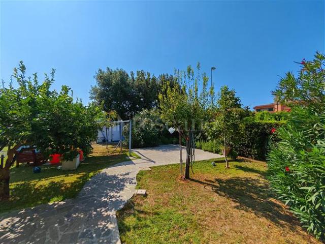 Villa di 240 mq a Axa, Casal Palocco, Infernetto Roma