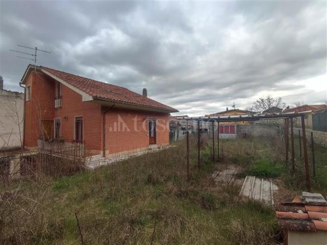 Villa di 250 mq a Centro Pizzoli