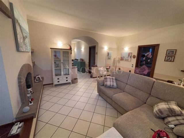 Villa di 250 mq a Centro Robecchetto con Induno