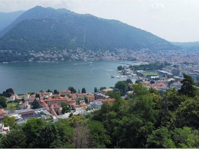 Villa di 250 mq in vendita Como, Italia