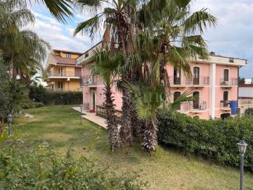 Villa Bifamiliare di 265 mq a Carrubazza Motta San Gregorio di Catania