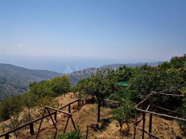 Villa Plurifamiliare di 275 mq a Centro San Mauro Cilento