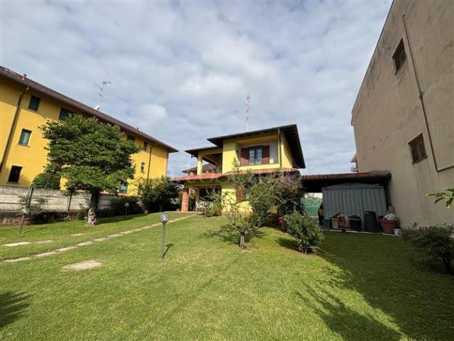 Villa di 280 mq a Centro Busto Arsizio