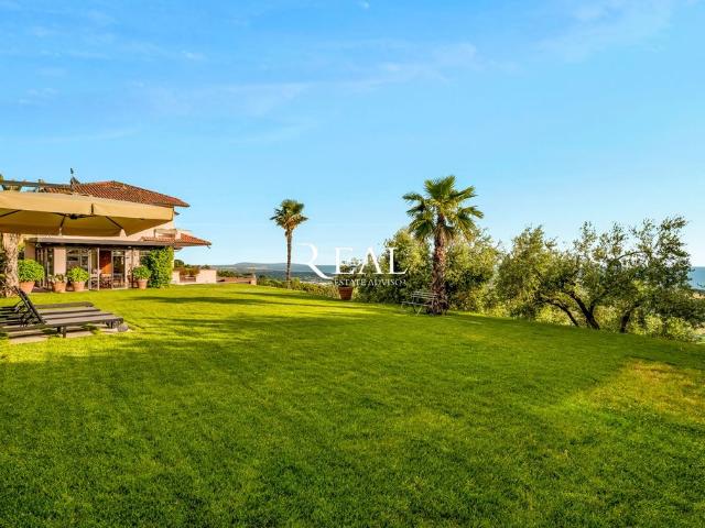 Esclusiva villa di 280 mq in vendita Palatina, Montignoso, Massa Carrara, Toscana