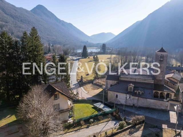 Villa di 287 mq in vendita Via Ugo Perego, Valganna, Lombardia