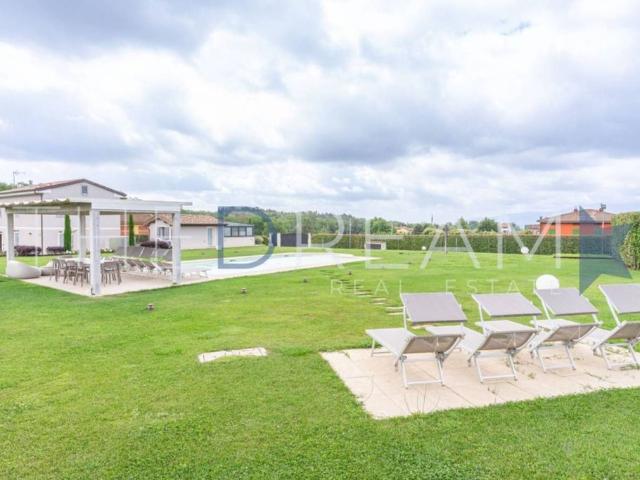 Villa di 288 mq in vendita Via dei Biccelli, 9, Capannori, Toscana