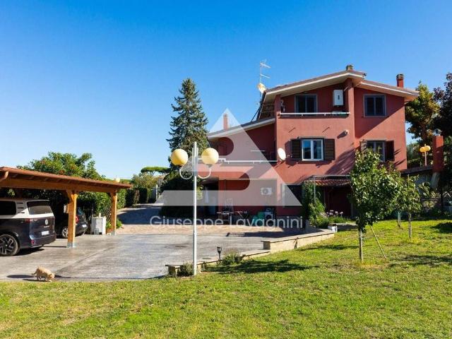 Villa di 300 mq in vendita Via Colle Picchione, Marino, Lazio