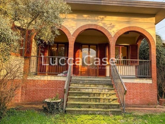 Villa di 300 mq in vendita Via dei Ceccotti,, 95, Capannori, Lucca, Toscana