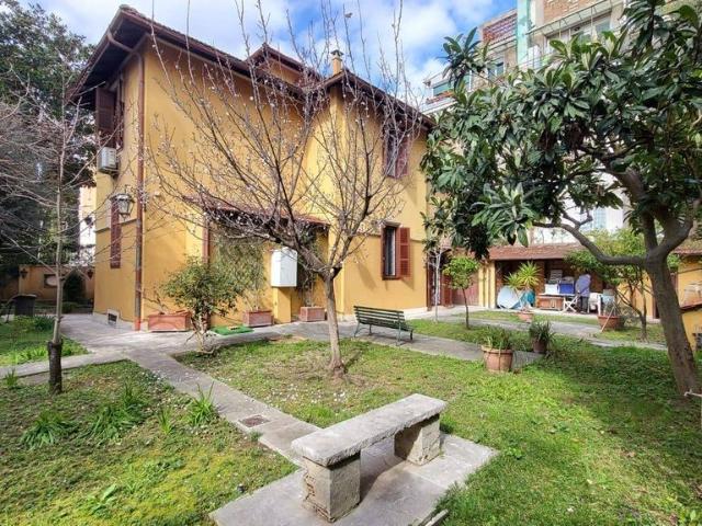 Villa di 300 mq in vendita Via Felice Cavallotti, 36, Roma, Lazio