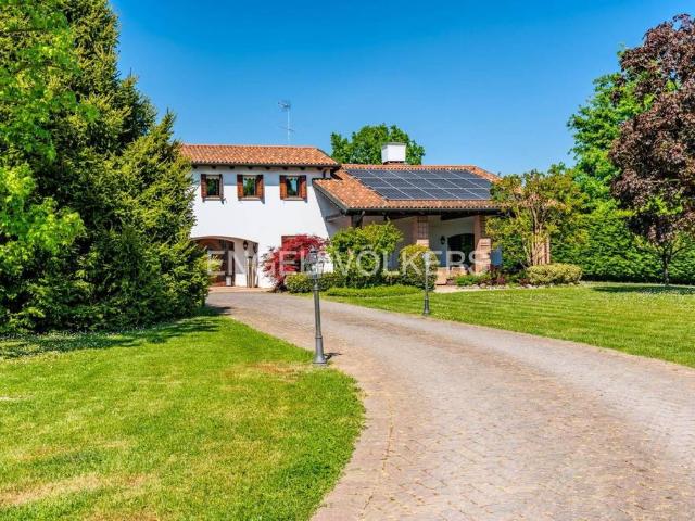 Villa di 300 mq in vendita Via Sant'Elena, Silea, Veneto