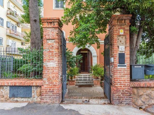 Villa di 310 mq in vendita Via Dei Giovi, Roma, Lazio