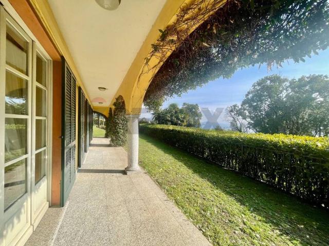 Villa di 324 mq in vendita Verbania, Italia