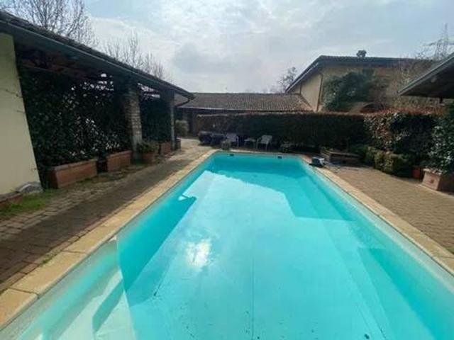 Villa di 330 mq in vendita Frazione Boffalora No Number, Bereguardo, Lombardia