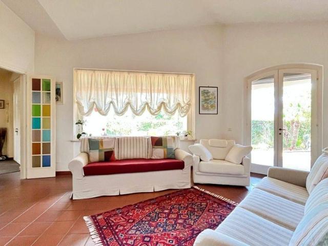 Villa in vendita Via Guido d'Arezzo, Cerveteri, Roma, Lazio