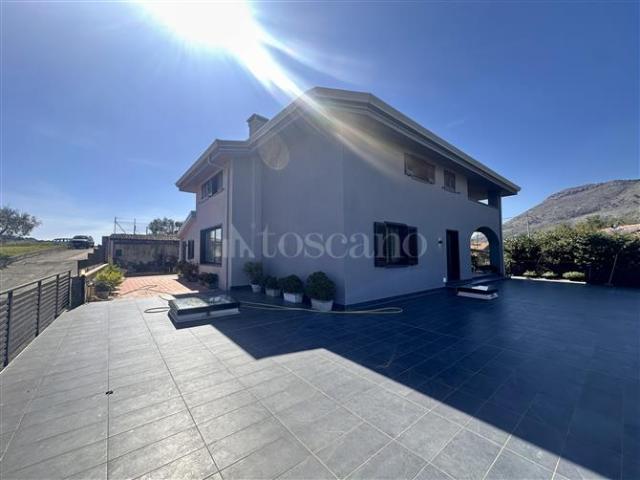 Villa di 350 mq a Spigno Saturnia Inferiore Spigno Saturnia