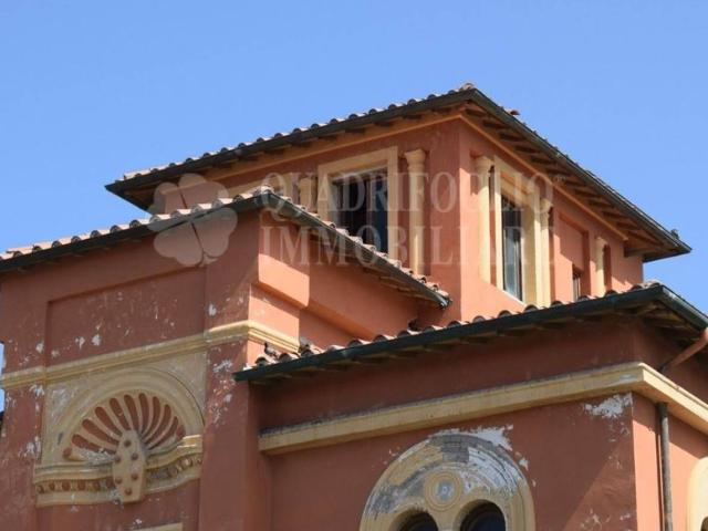 Villa di 350 mq in vendita Lungomare Paolo Toscanelli, 38/40, Roma, Lazio