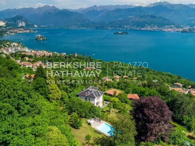 Villa di 736 mq in vendita Stresa, Italia