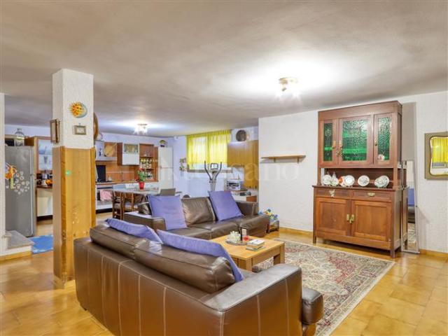Villa di 370 mq a Dairago