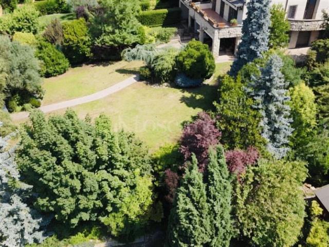 Villa di 385 mq a Fantasina Cellatica