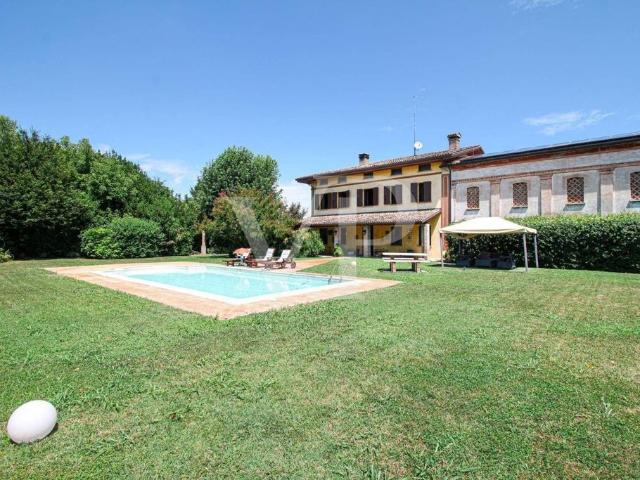 Villa di 395 mq in vendita Via Beato Angelo Macrini, Ceresara, Lombardia