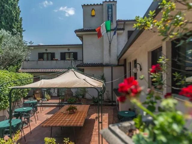 Villa di campagna di Lusso Piscina e Parco Lago Trasimen. 2634m² Magione