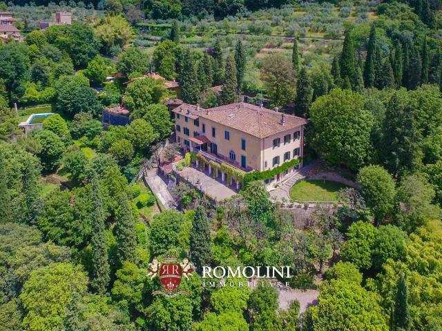 Villa DI Lusso Con Vista Su Firenze In Vendita A Fiesole, To. 1065m² Fiesole