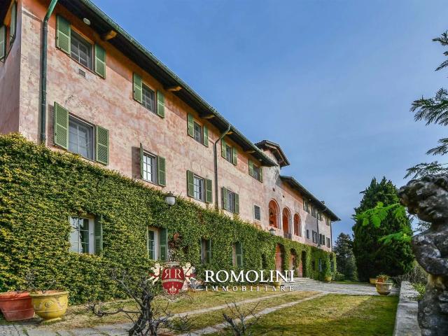 Villa DI Lusso In Vendita Biella Piemonte 2480m² Biella
