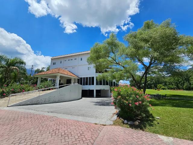 Villa Dorada: Renta Departamento