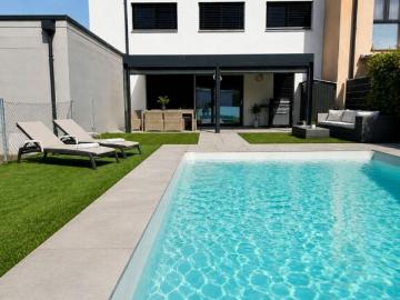 Villa E avec Piscine