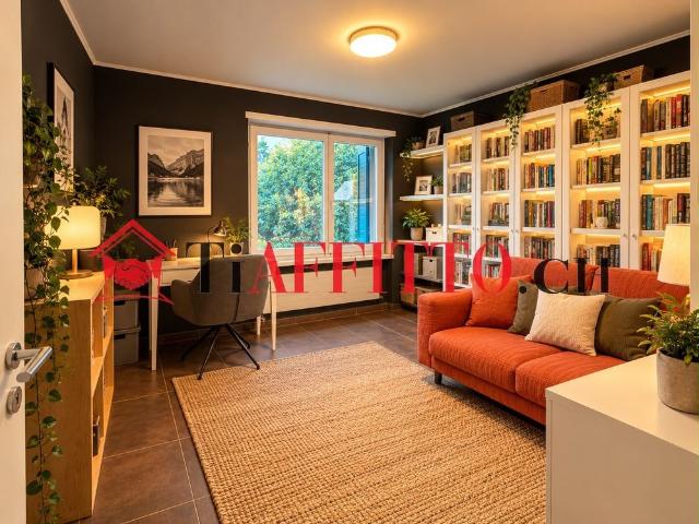 VILLA ELEGANTE CON GIARDINO PRIVATO A CARABBIA