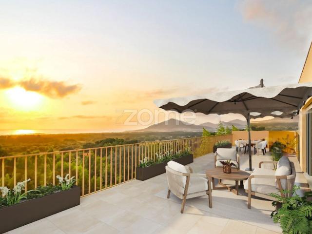 Villa em Moledo com piscina, terraços, jardins e vista para o mar