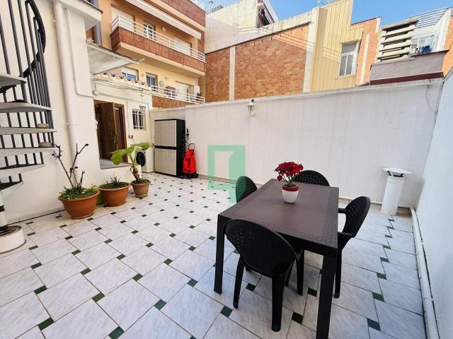 Villa en venta Badalona