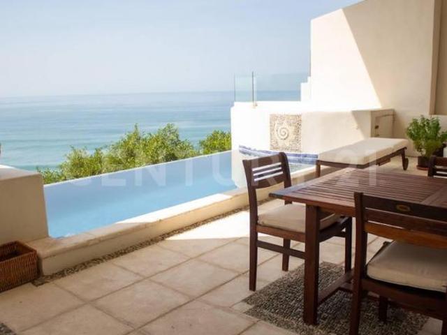 Villa en Venta con vista al mar y acceso directo a playa en Real Diamante