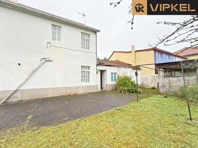 Villa en venta en Valdoviño La Coruña