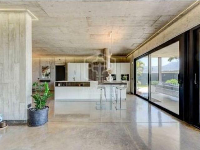 villa en Venta en Adeje. UEBZ T1311