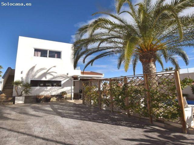 Villa en Venta en Algorfa, Alicante