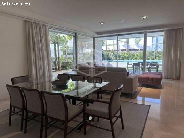 villa en Venta en Arona. UEBZ T1451