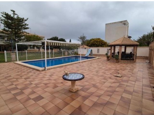 Villa en Venta en Cabo Roig, Alicante