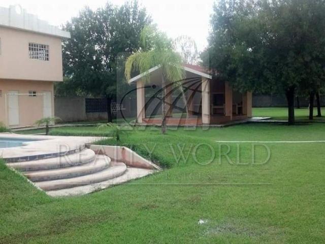 003 00165 QV Villa en Venta en Cadereyta Jimenez Centro