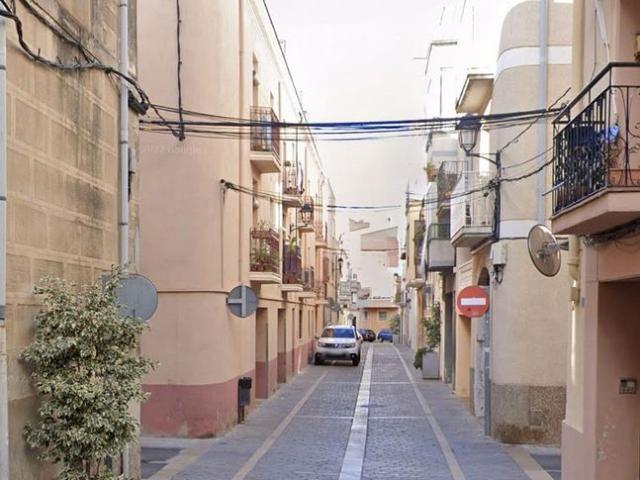 Casa en venta en calle CL S Josep de, Riudoms, de 141 m² 3 habitaciones por 75.000