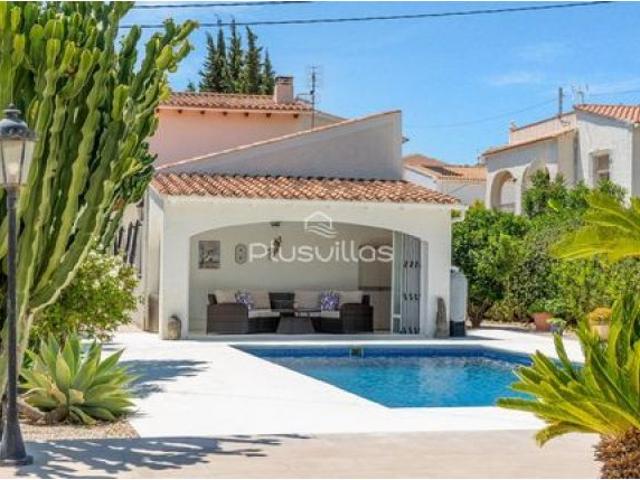 villa en Venta en Calpe. FTBS T3939
