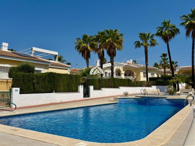 Villa en venta en Ciudad Quesada Alicante