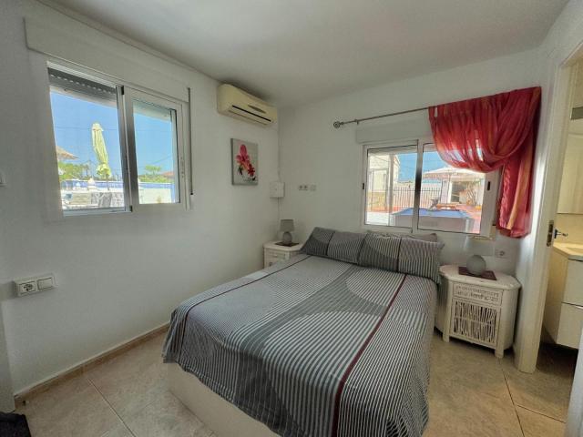 Villa en venta en Dolores Alicante