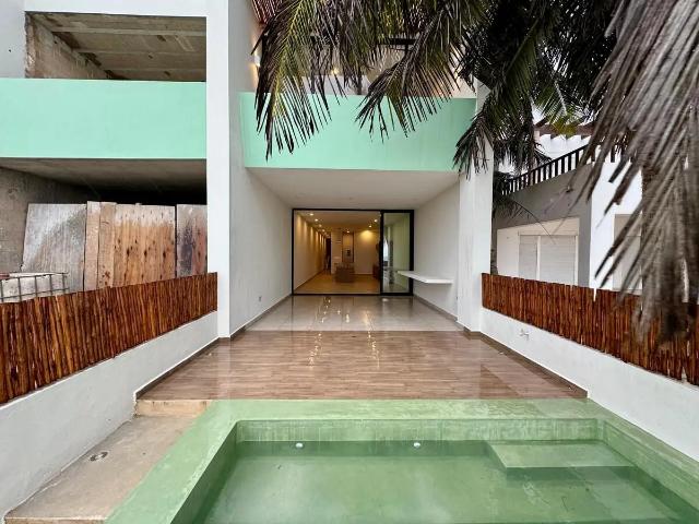Villa en venta en el Puerto de Chelem Frente al mar