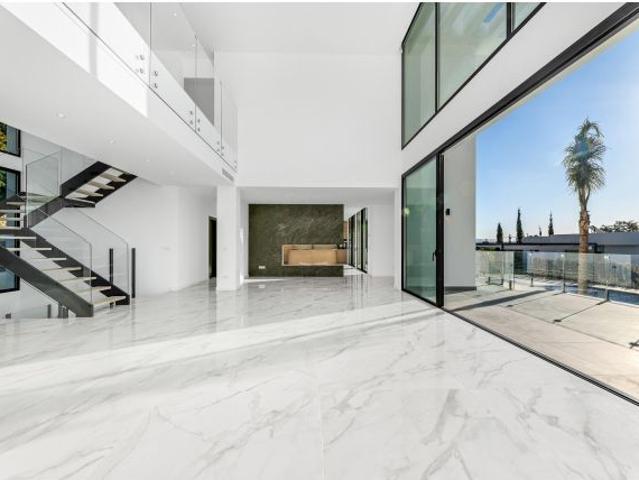 Villa en Venta en Estepona, Málaga