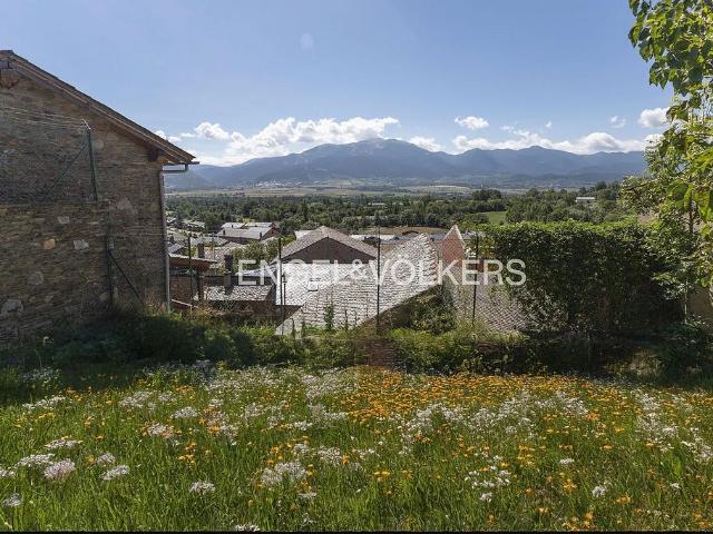 Casa en venta en calle De la Muntanya, Ger, de 596 m² 9 habitaciones por 699.000