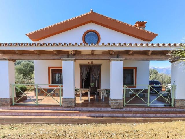 Villa en venta en Guaro Málaga